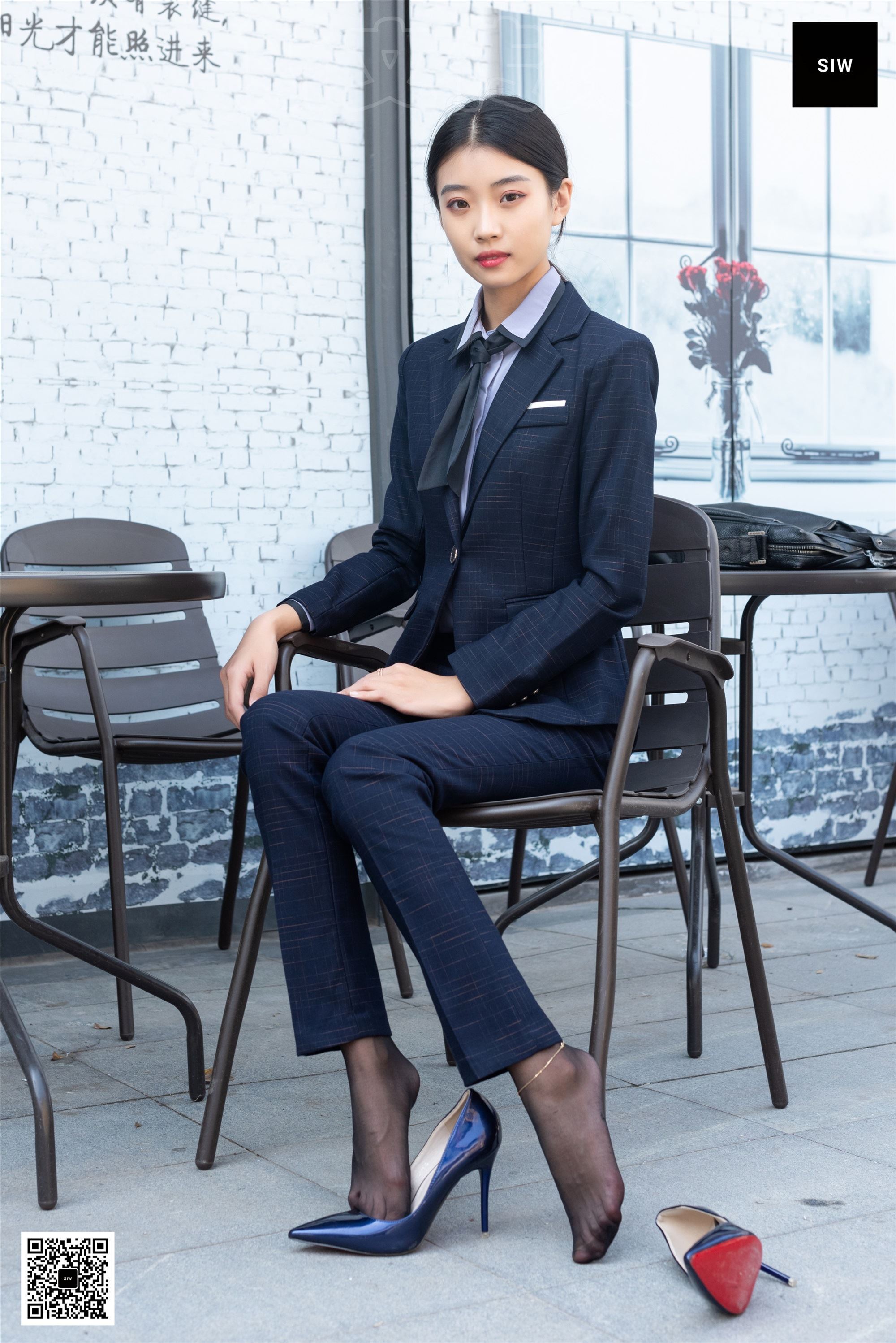 SIW斯文传媒 061 秋冬厚毛呢方格制服优雅修身西装套（蓉儿）